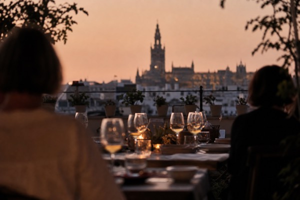 Flamenco Show & Rooftop Dinner with Cathedral Views